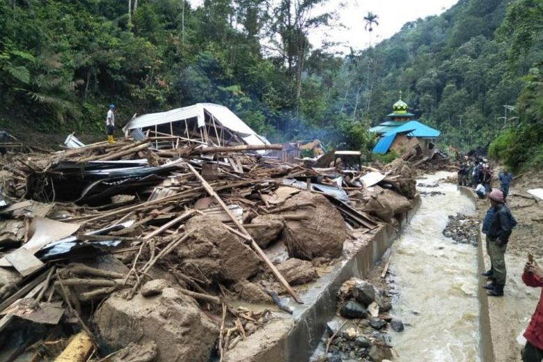 Indonesia records surge in number of deaths in landslides